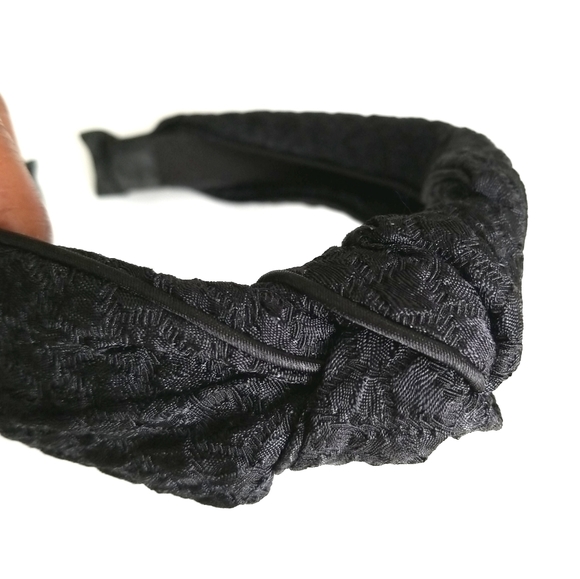 Anthropologie Black Knotted Headband - Picture 2 of 4